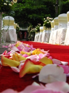 Przygotowania weselne (sxc.hu)